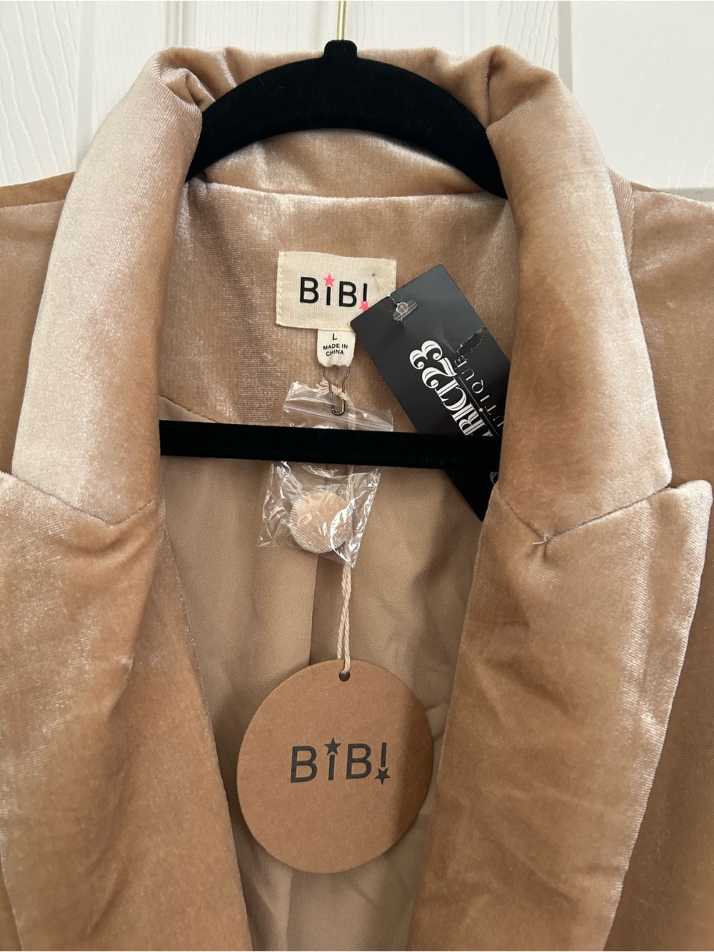BiBi Champagne Velvet Long Blazer | Size Large - Picture 6 of 8